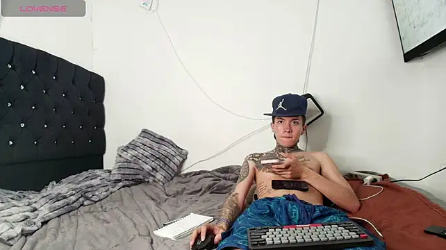 Kitty_and_jake Live XXX-Chat