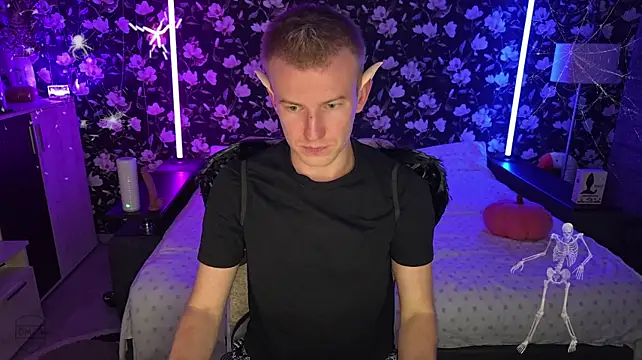 Vuitton Adlı Modelin Canlı XXX Sohbeti