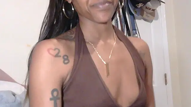 GodesssAtirah Chat XXX live