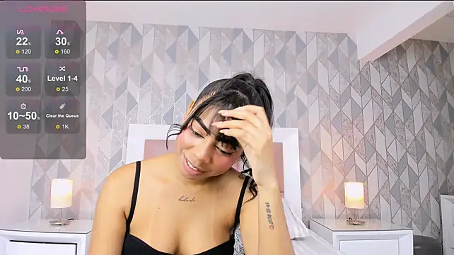 TyraKayne's Live XXX Chat