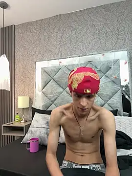 Chat +18 de MikeHunteer ao vivo