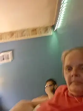 IMHISSEXYKITKAT XXX чат на живо