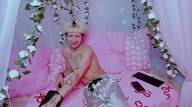 Chat +18 de FinnEcho ao vivo