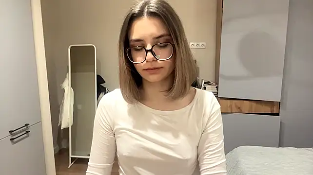 AnnaVelvetFire Adlı Modelin Canlı XXX Sohbeti
