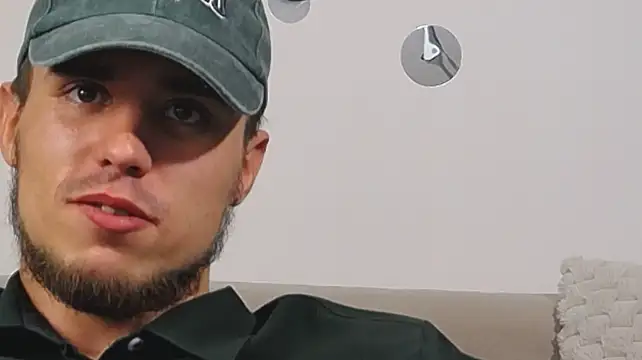 Avgust__ – Naživo XXX chat