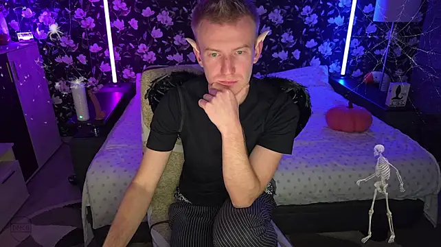 Vuitton Live XXX Chat