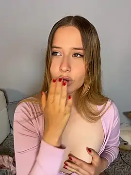 Ema-Vega Live XXX Chat