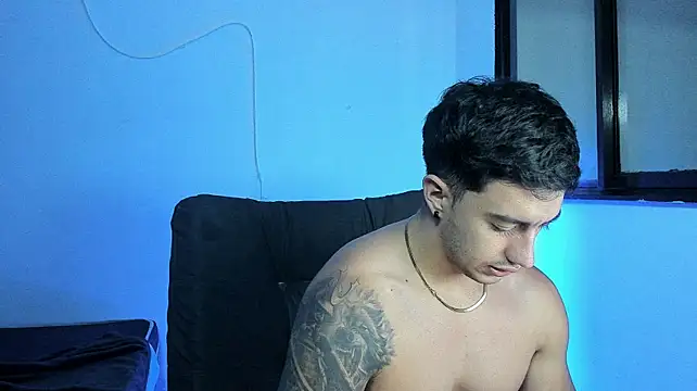 Axel_hendrick élő XXX-chatje