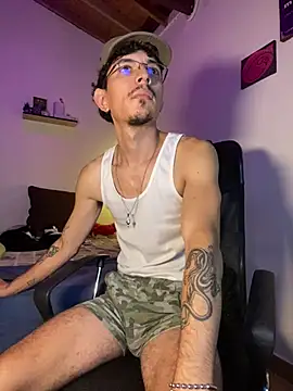 oreuk_dv লাইভ XXX চ্যাট