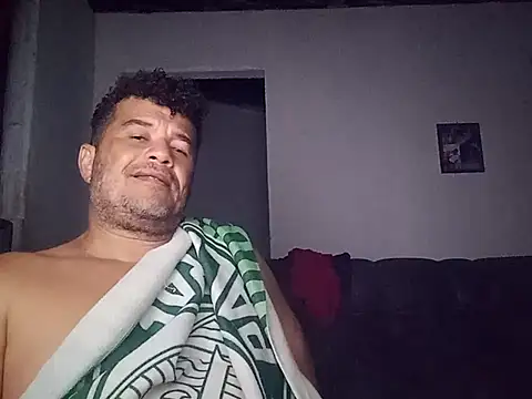 tarra122's Live XXX Chat