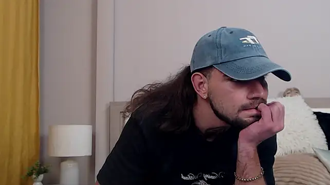 XXX chat uživo modela KaneHunter