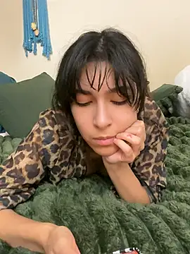 KammyX Adlı Modelin Canlı XXX Sohbeti