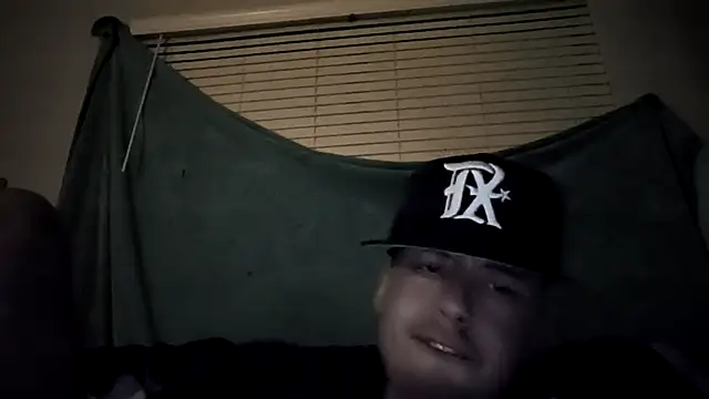 Chat +18 de cloud981g ao vivo