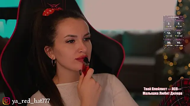 -RED_HAT- Live XXX-Chat