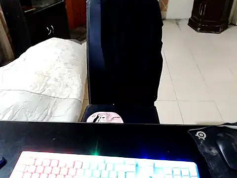 Trish_CurveCock Obrolan Langsung XXX