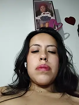 Chat +18 de Queen_Ashly ao vivo
