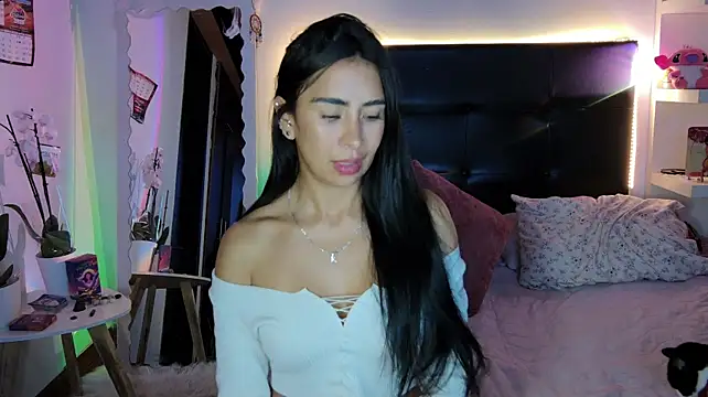 แชท XXX สดของ angela_black_hair