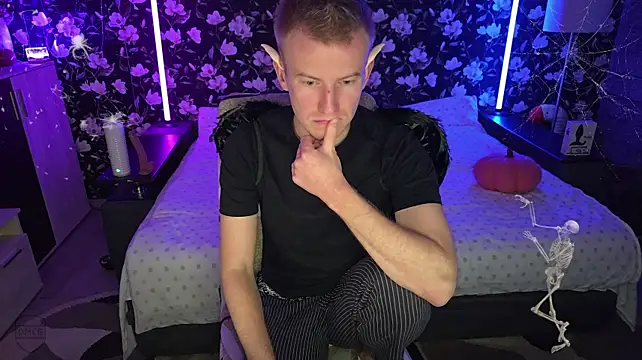 Vuitton Live XXX-Chat