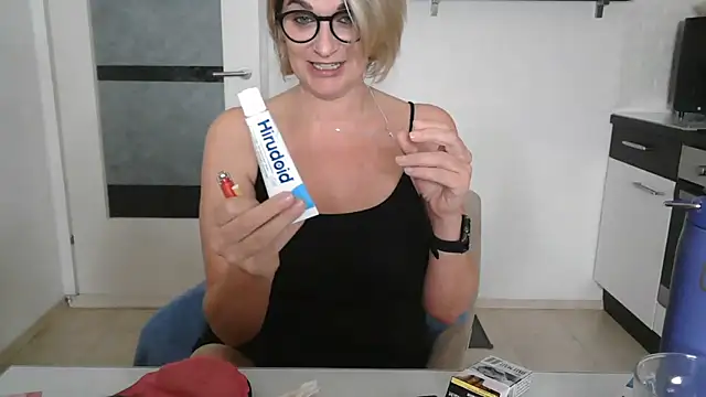 hexe40002 Live XXX Chat