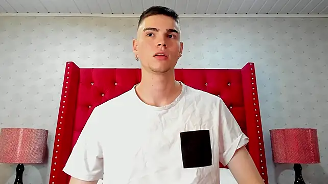 NickWild: απευθείας συνομιλία ΧΧΧ