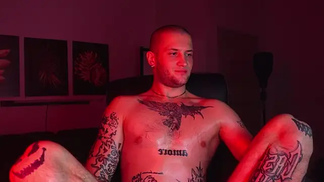 Igor_Wilde live XXX chat