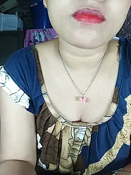 Aditi0001 Adlı Modelin Canlı XXX Sohbeti
