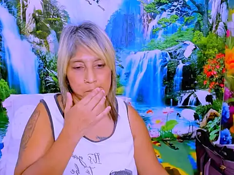 indianroxy 即時 XXX 聊天