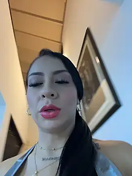 دردشة DeboraGil الجنسية المباشرة