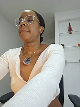 Maya_Lewis Live XXX Chat