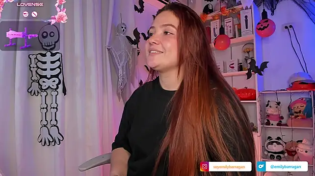EmilyBarragan_'s Live XXX Chat
