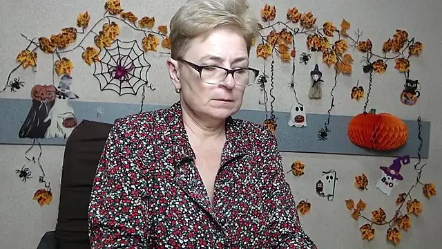 Živý XXX chat EmiliaGree