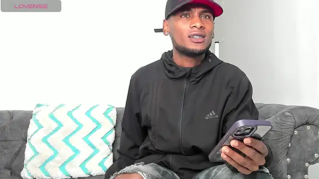 XXX chat uživo modela BennBrown