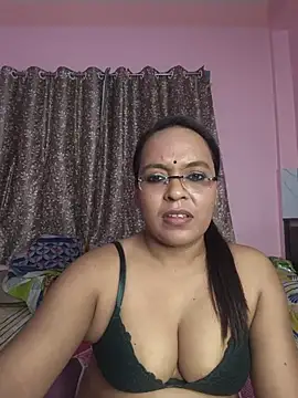 دردشة naughtymia06 الجنسية المباشرة