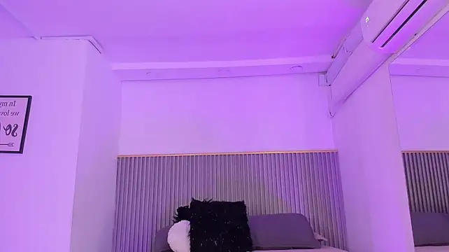 ashvalentine_ Live XXX Chat
