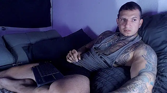 Chatroom XXX en direct de Shane_Clay