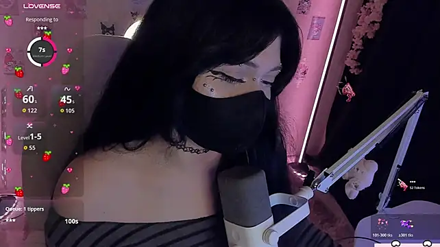 -Nanamin-'s Live XXX Chat