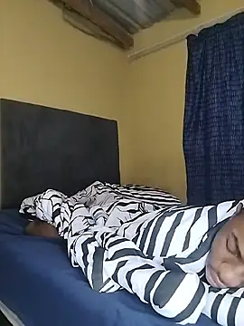 Breezyvikky XXX чат на живо