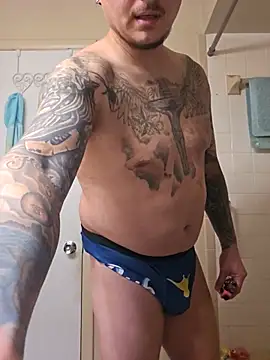 MrBiggBallz Show in webcam