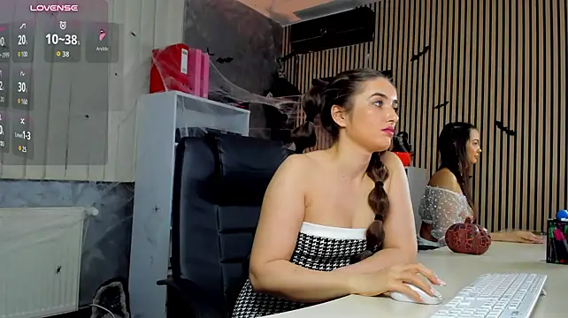 OfficeGirls Chat XXX in diretta