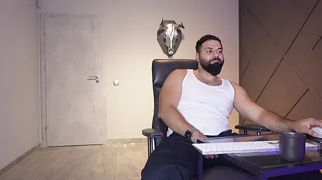 XXX chat uživo modela mattmasterss