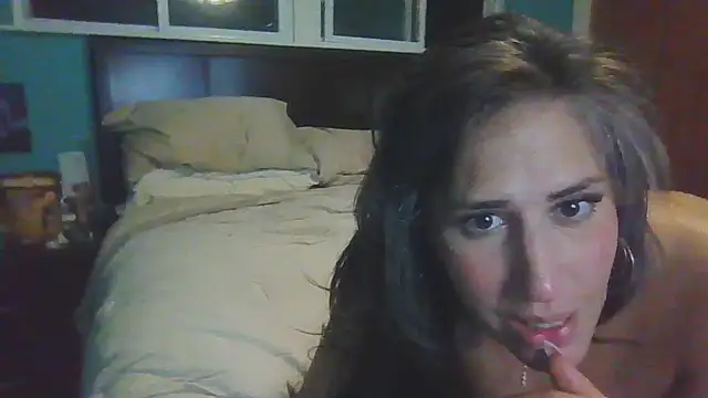 QTwittaBooTn Live XXX chat