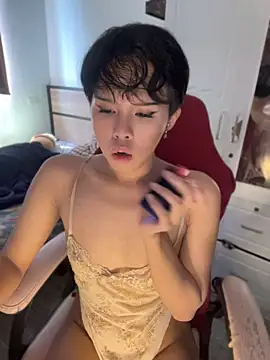 צ'אט XXX בשידור חי של Plaxxxtique