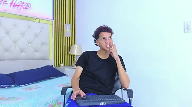 Czat XXX na żywo – JustinSecret