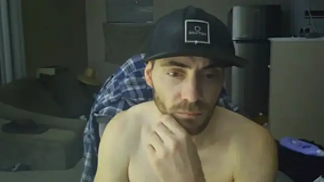 Huntzg23 – Naživo XXX chat