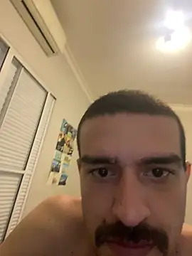 XXX chat uživo modela Ivis1999