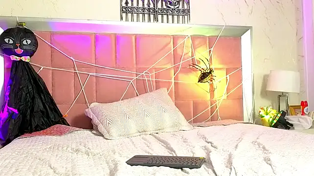 دردشة ZoeeEvans الجنسية المباشرة