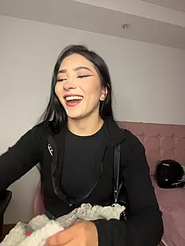 Chatroom XXX en direct de KatDoll_