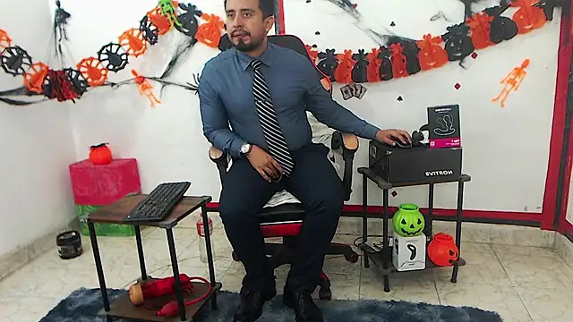 XXX chat uživo modela KalethBigDick
