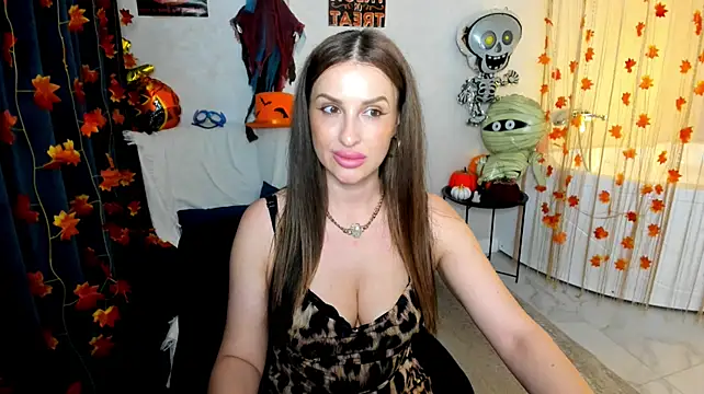 HoneyBlossome Live XXX Chat