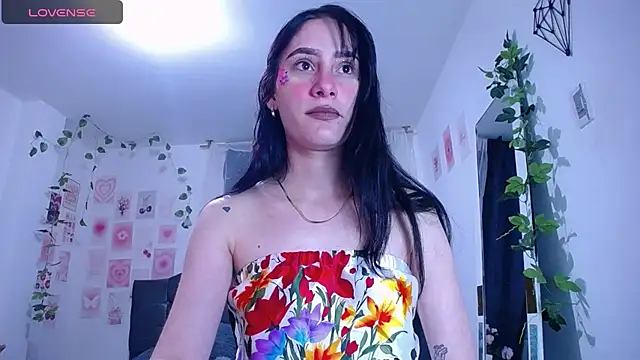 IsaBaileys_ Adlı Modelin Canlı XXX Sohbeti